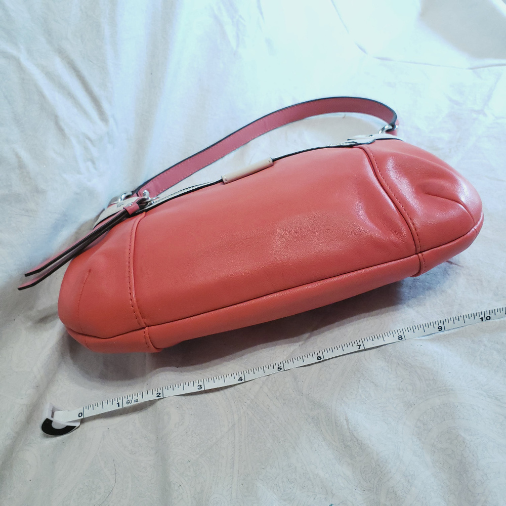 NWOT Coach Smooth Leather Shoulder - Picture 6 of 8